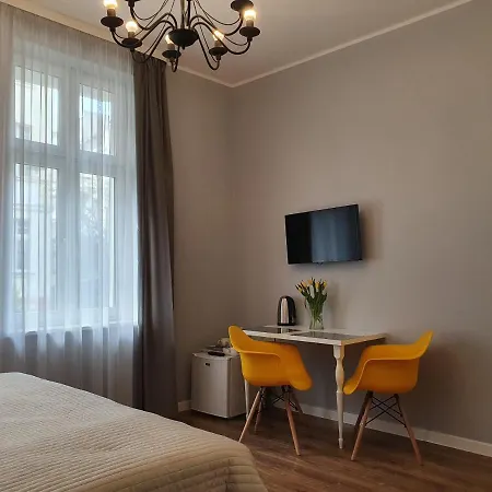 Pokoje Przy Molo - Krolowej Jadwigi 6 Apartment *